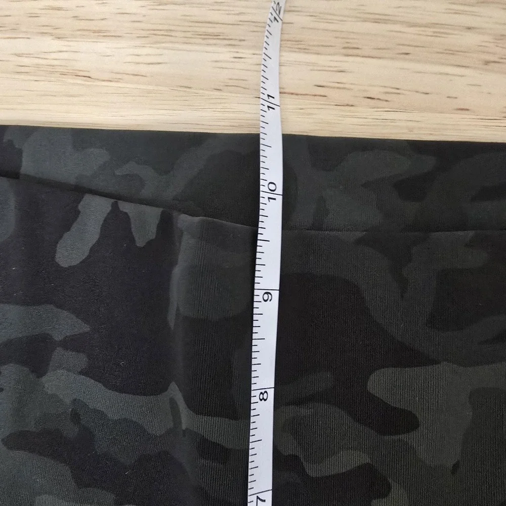 Lululemon Pants Womens 10 Green Camo Align High Rise‎ 25 In Leggings Yoga